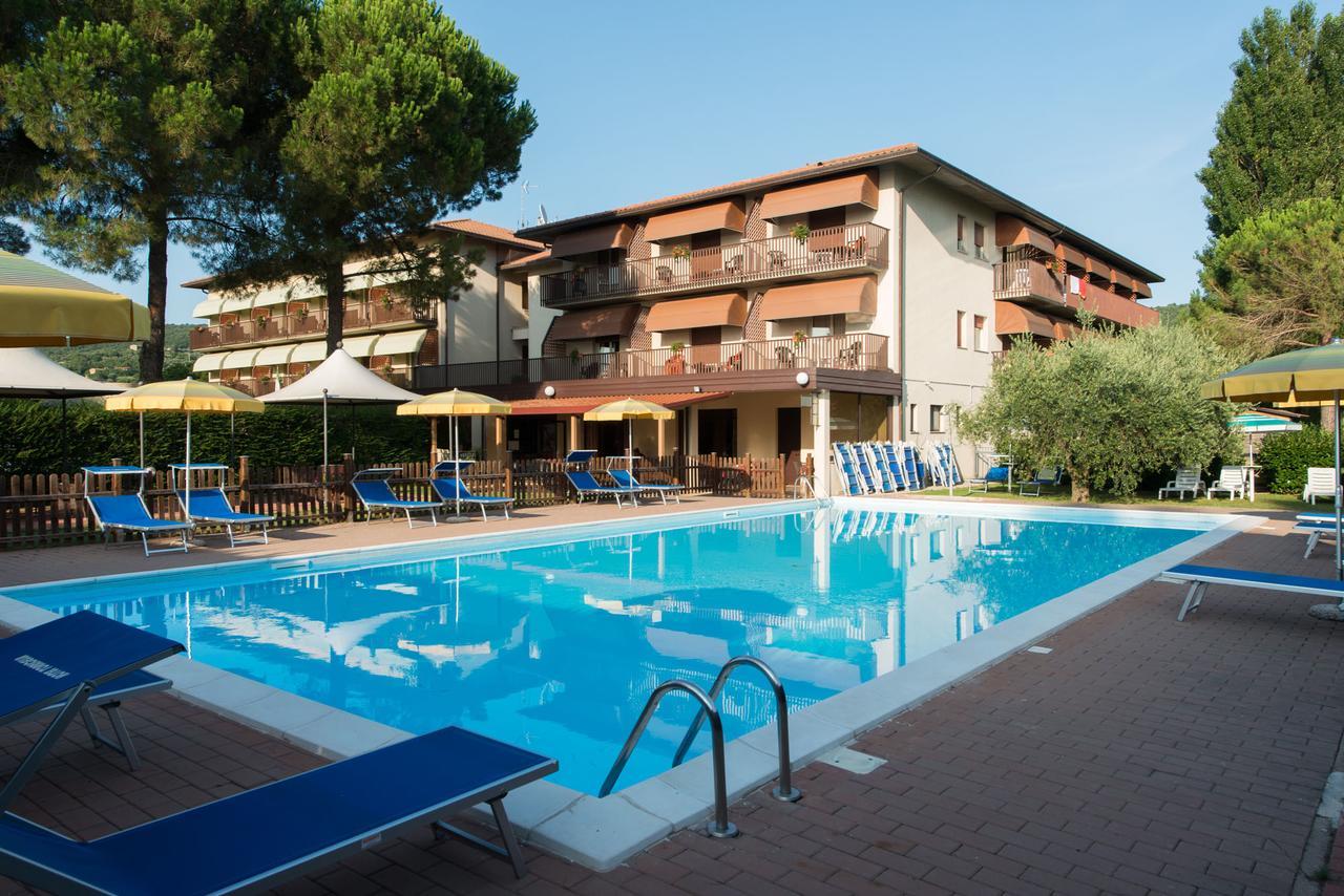 Hotel Torricella Magione Exterior photo
